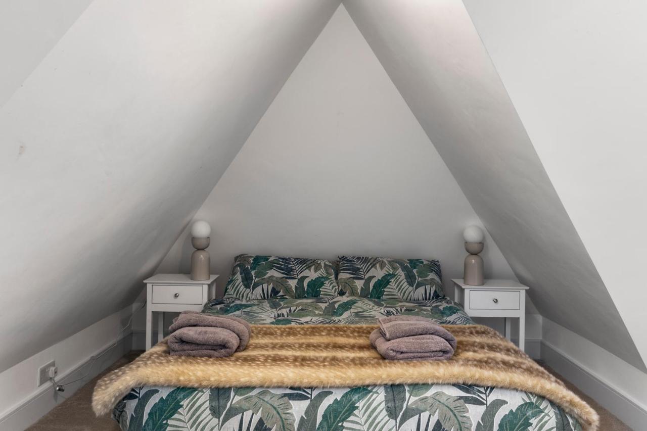 Flat 5 - Star London Vivian Lane 2-Bed Residence The Hyde Экстерьер фото